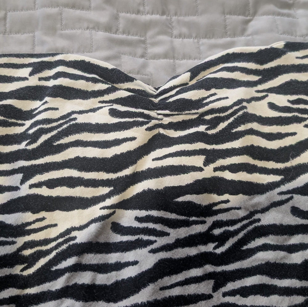 Urban Behavior Strapless Zebra Pattern Dress - Picture 3 of 7